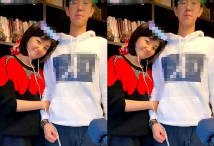 The host Fang Qiong has a recent photo of his 17-year-old son. He wears ...