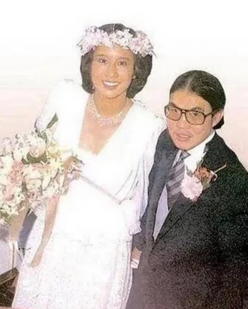 三房太太，13名子女，争夺几百亿家产，霍家宫斗比港剧精彩多了