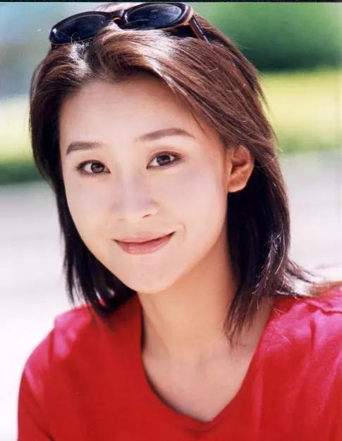 苗圃，曾与罗晋相爱，嫁入豪门后却被称“大妈”，梦醒时可后悔？
