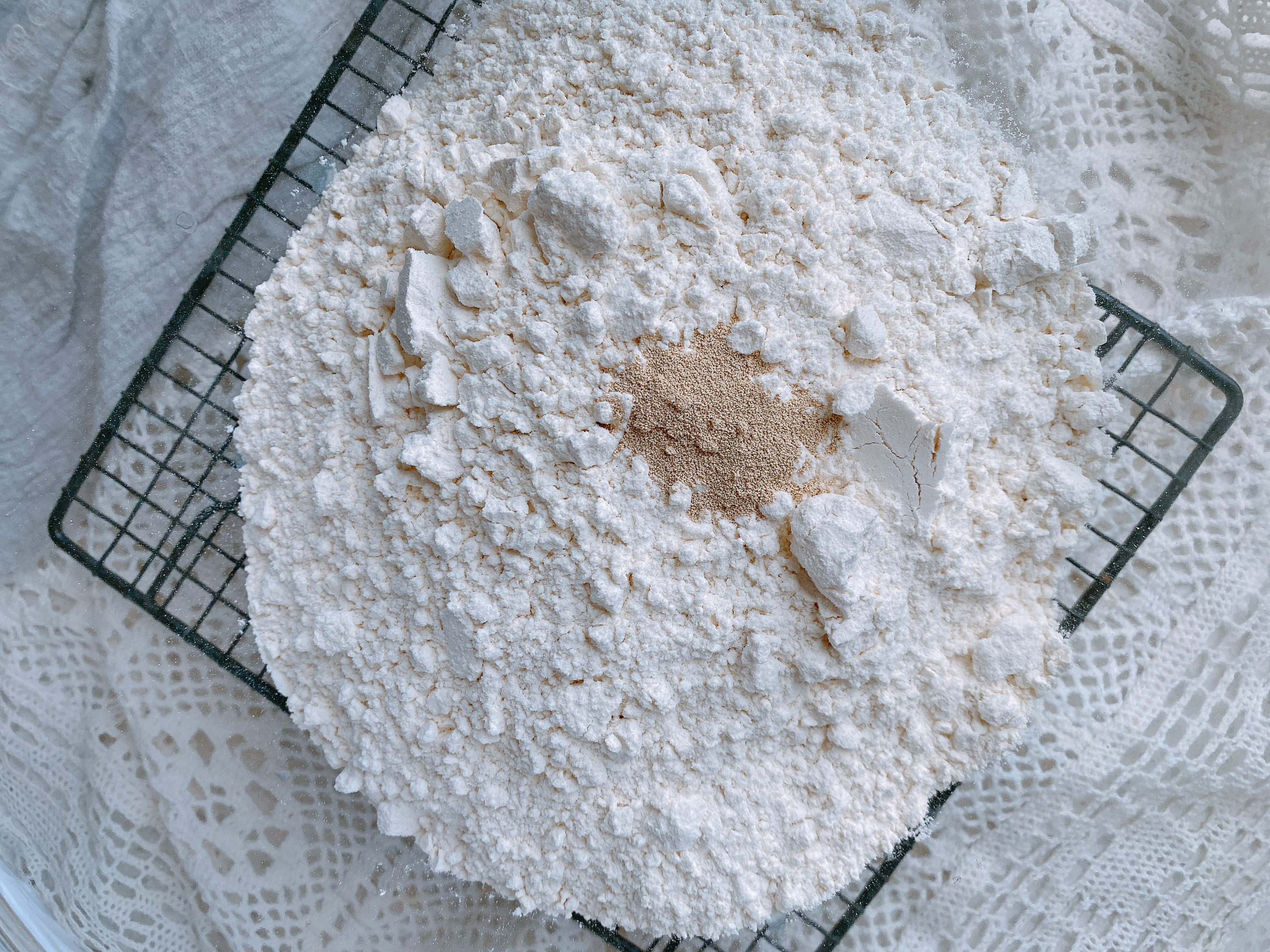 浙江美食梅干菜餅，幾十年老配方，餡料鹹香，餅皮鬆軟涼了也不硬