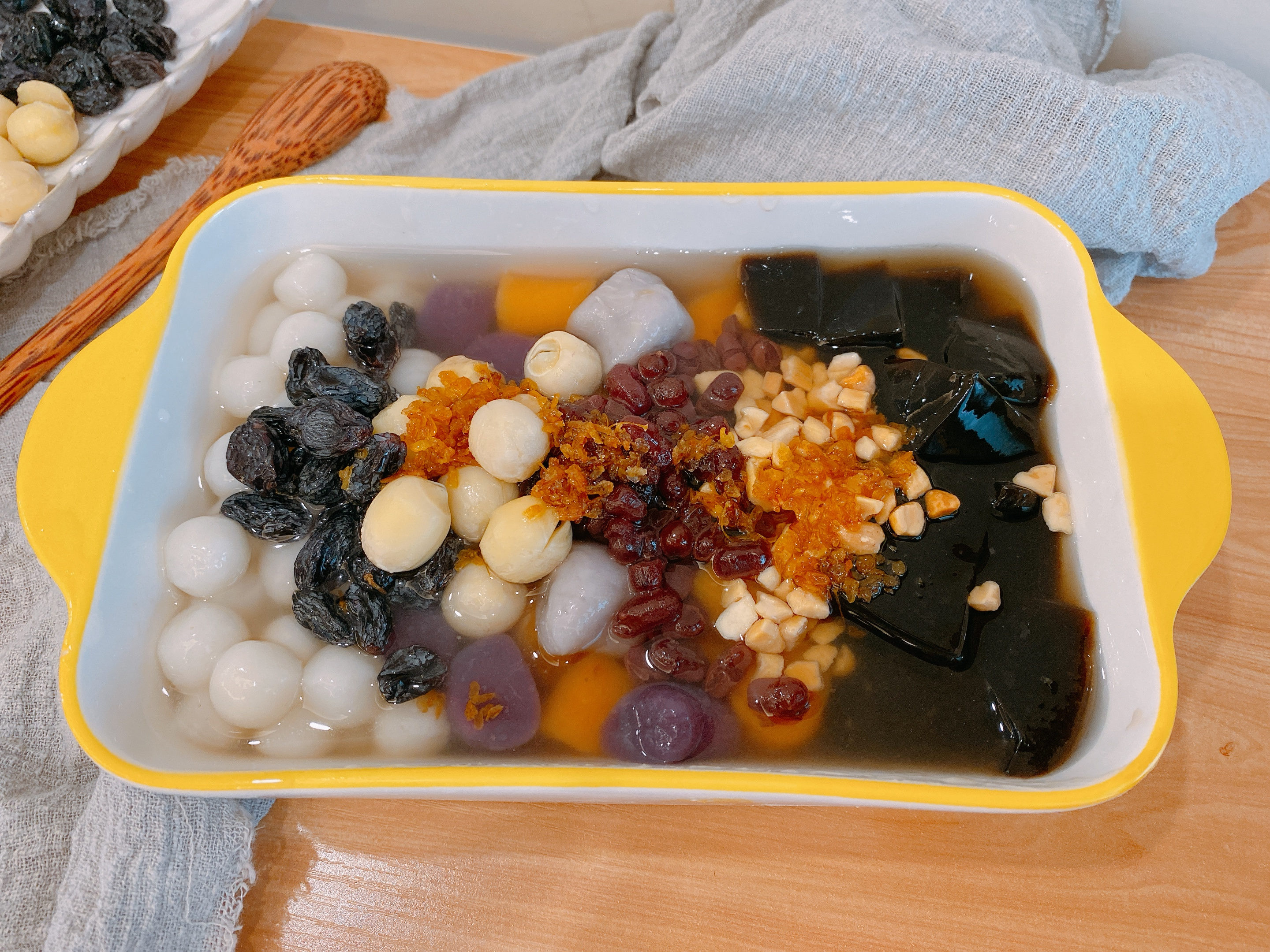 天气热试试冷饮拼盘，用料足清凉降火，比烧仙草还好吃，解暑神器