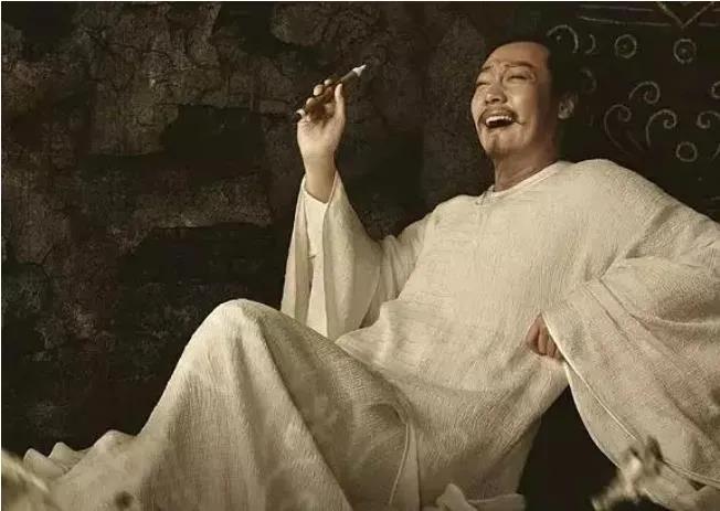 放在今天，李白就是二三線城市的中年渣男