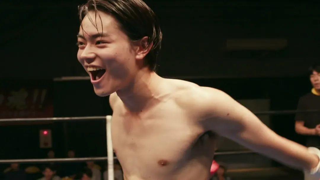 批评女明星发胖的时候，也请注意我国男星灾难级的身材管理