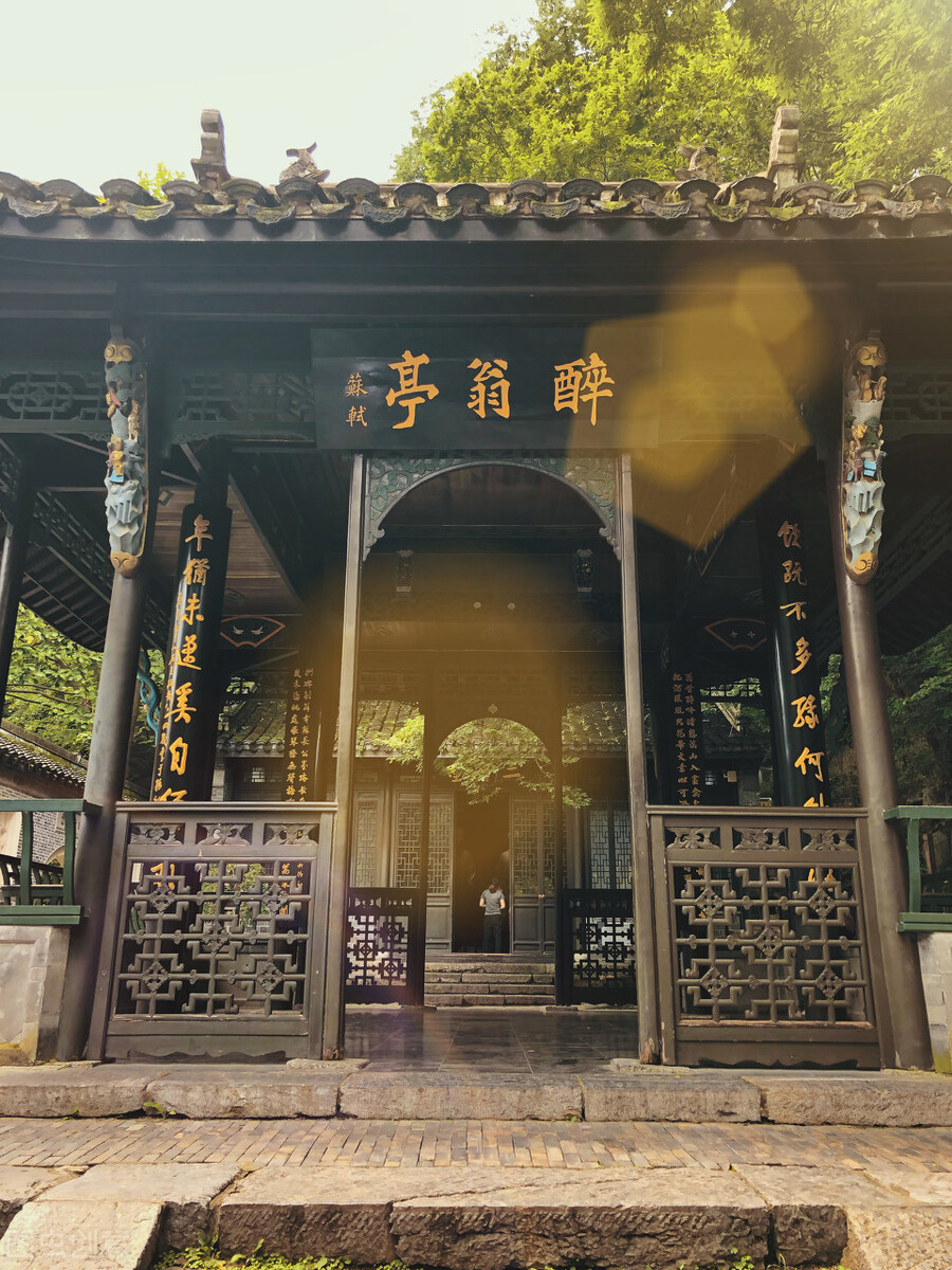 Anhui in autumn, one night into autumn, Huizhou became beautiful