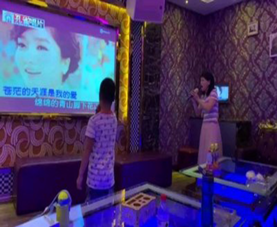 KTV门店数量断崖式下跌：不是老人唱KTV，而是唱KTV的人老了