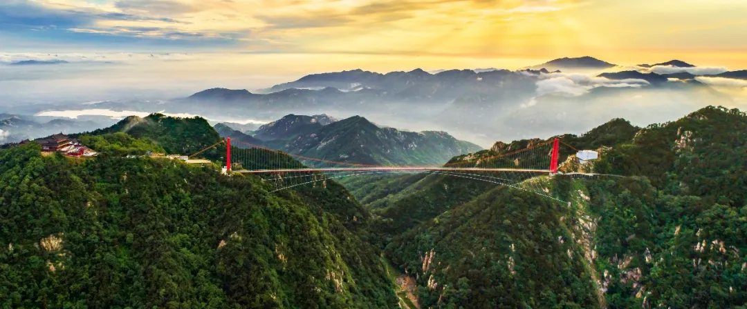天蒙山巅热血归来|山东省唯一硬式高空极限蹦极、全国唯一景区千米高空滑翔伞,等你来挑战!