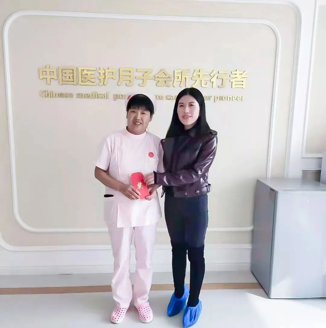 祝贺金月汇员工荣获“西安市技术标兵”、“优秀育婴员”称号
