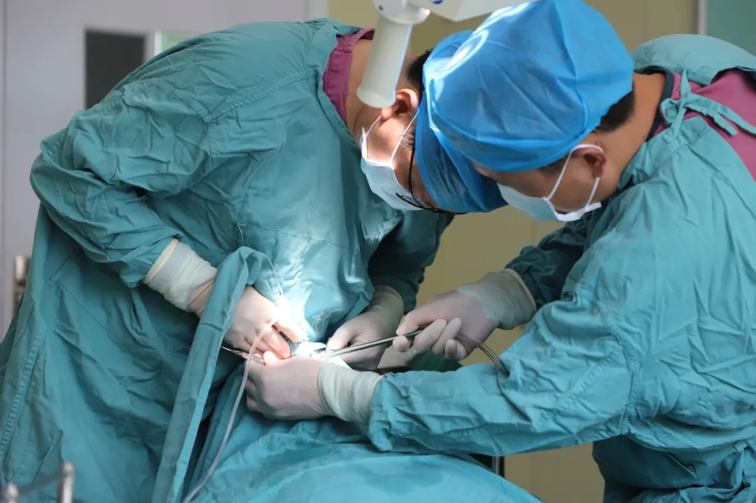 市口腔医院种植科主任邓悦上榜2020年第三季度“青岛好医生”