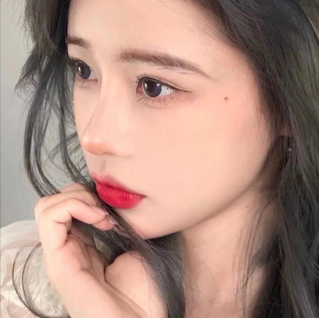 皮到挨打的沙雕文案：好看的锁骨千篇一律，有趣的肚子弹来弹去