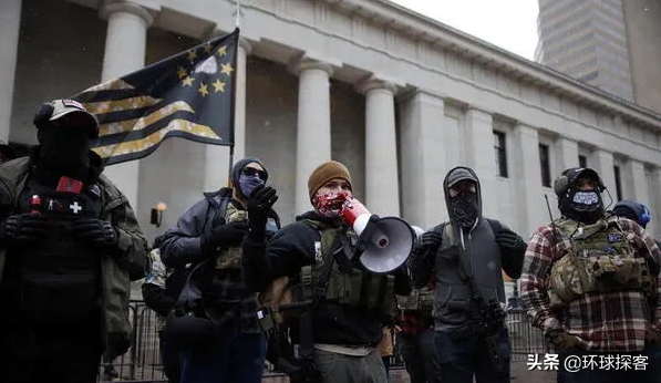 ����һ������Ϣ��������������װ���ӣ���ս֮�������