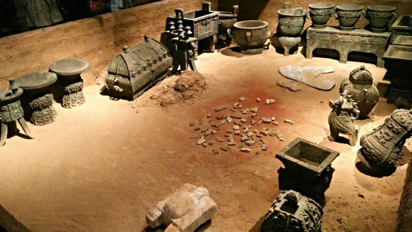 埋藏在王宮地下的女尸，3000年古墓無人去盜，引出一段千古傳奇
