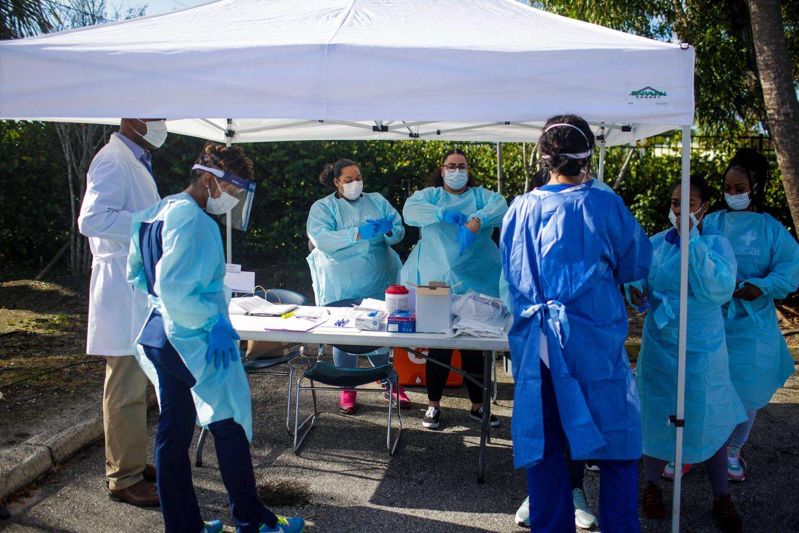 法國總統馬克龍感染新冠病毒，近期曾與二十六國領導人開會