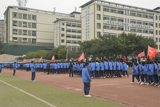 成都市大弯中学一行赴达州中学考察交流