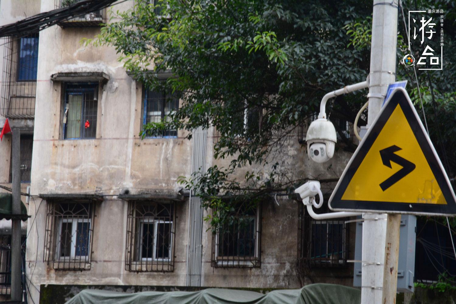 老重庆教你破解“山城迷宫”：不看导航，如何迅速找到近路？