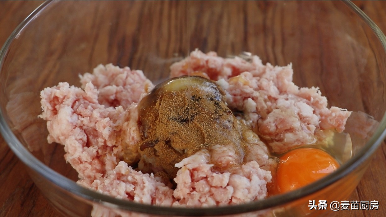 白菜這吃法太鮮嫩了，一層比一層好吃，多汁又美味，老做法教會你