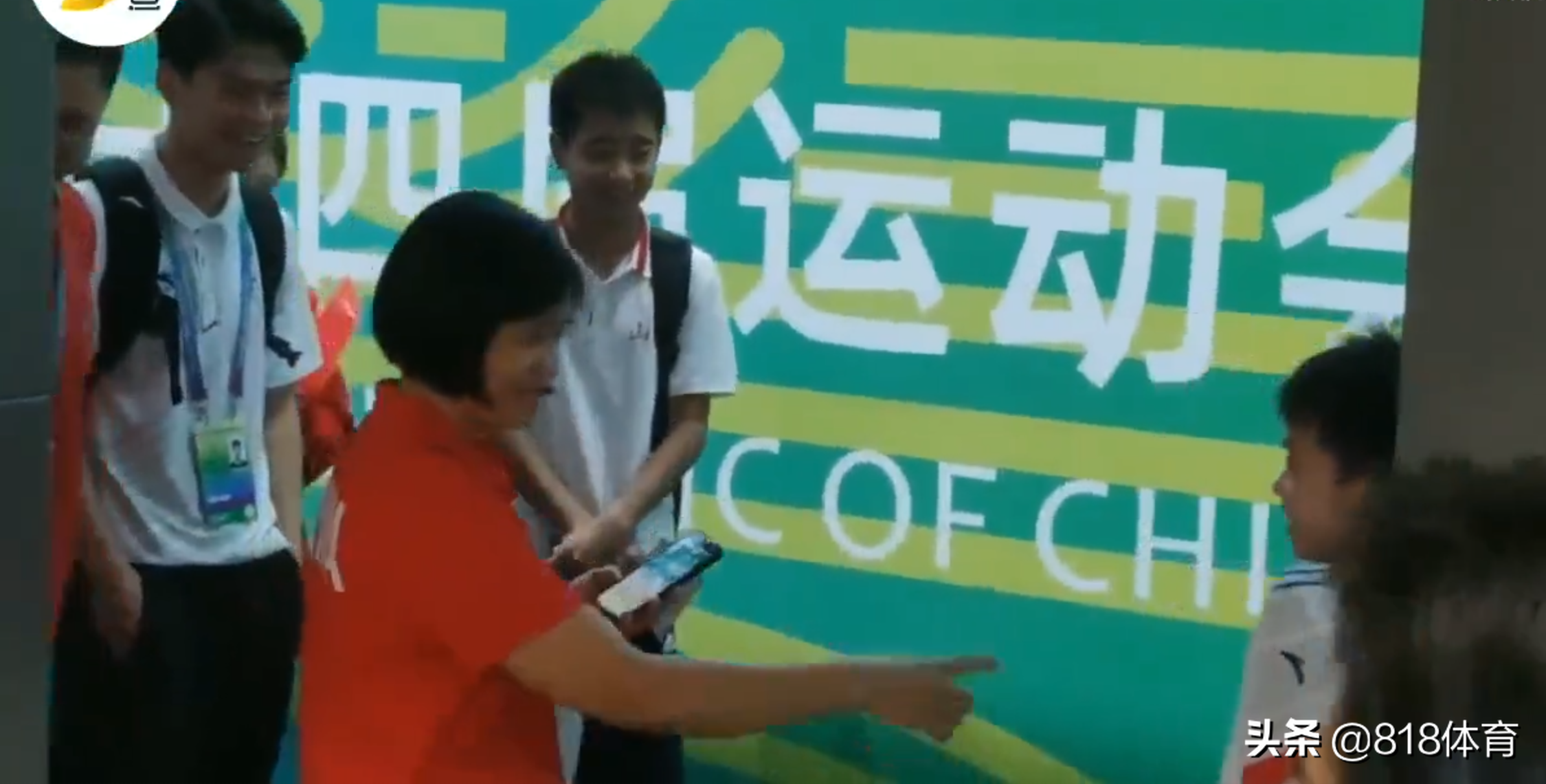 凡尔赛!全红婵夺冠当领导面嘚瑟:最后2跳追回来了 好辛苦啊追得我