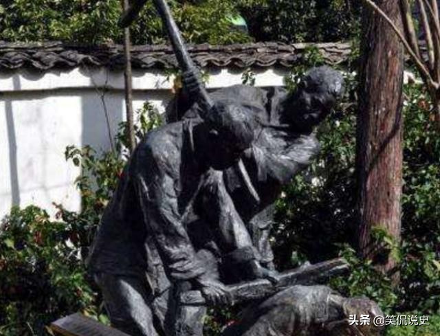 中国烈士陵园中，跪着4名日军雕像，日本多次讨要均被拒绝