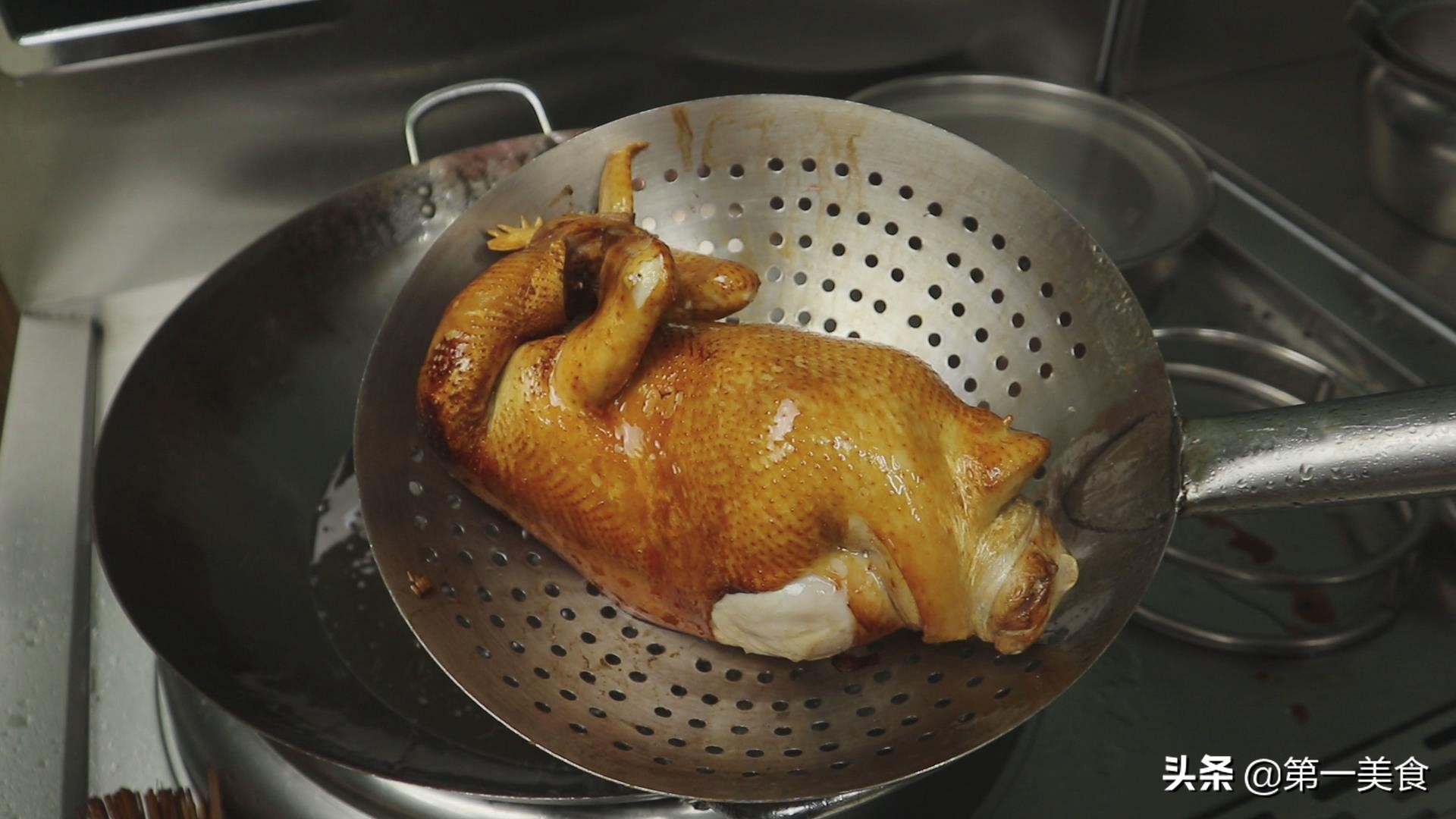图片[3]-卤烧个鸡做法步骤图 出锅惊艳一桌客人-起舞食谱网