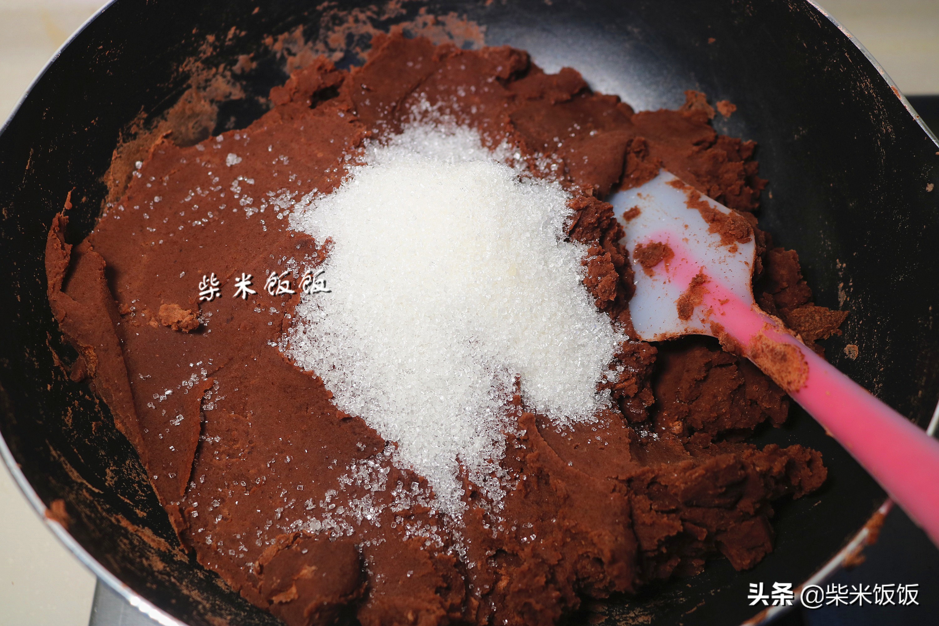 春節蒸豆包，別買豆沙餡了，自己在家做，又香又甜比買的好吃