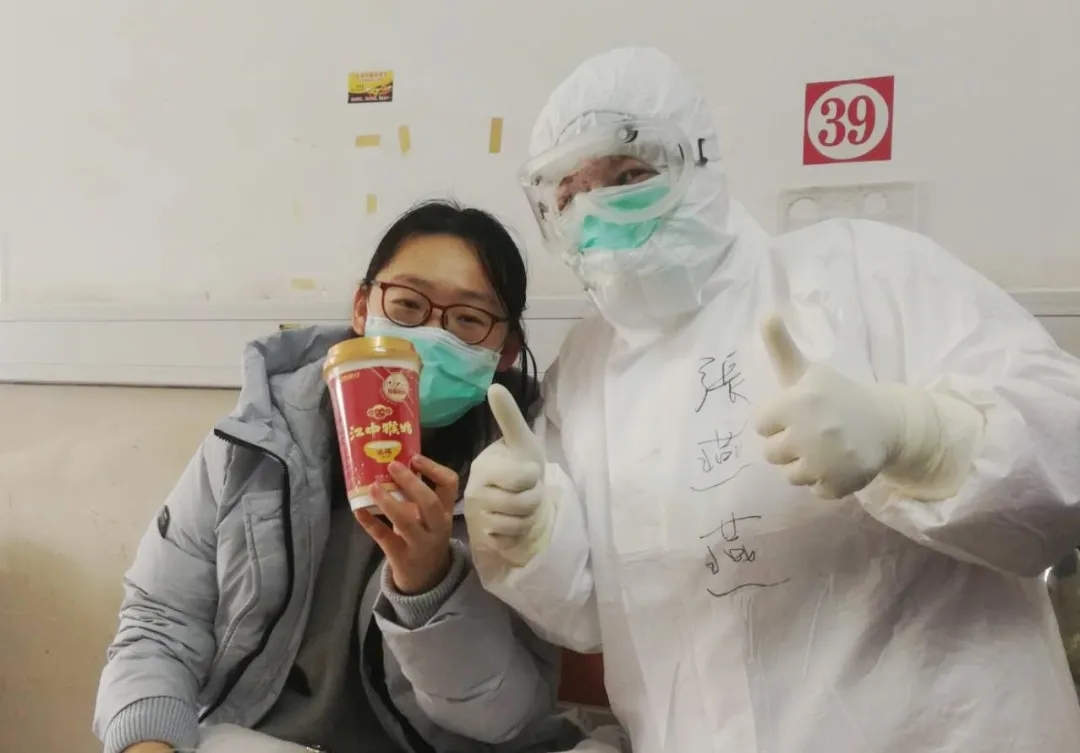 南昌市洪都中医院伍剑锷、张燕燕荣膺"南昌市先进工作者"称号