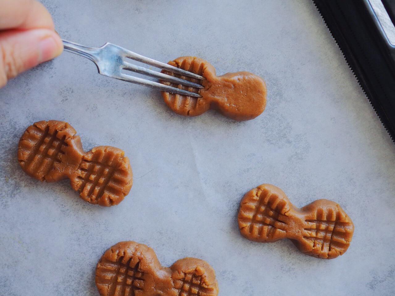 想吃花生酱不用买，5块钱自制一大瓶，纯正无添加，还能做曲奇