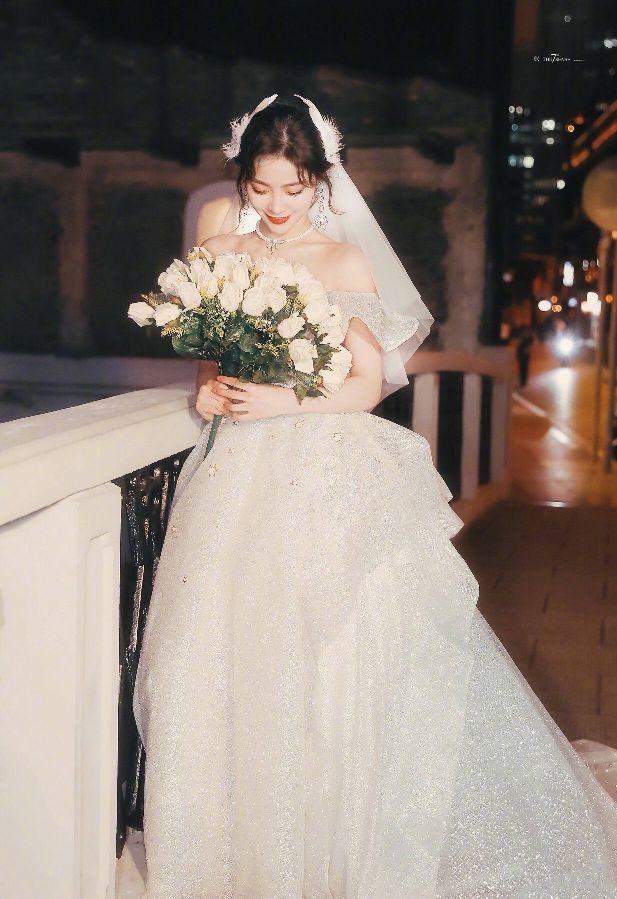 THE9许佳琪SNH48毕业婚纱造型新鲜释出！未来值得期待~