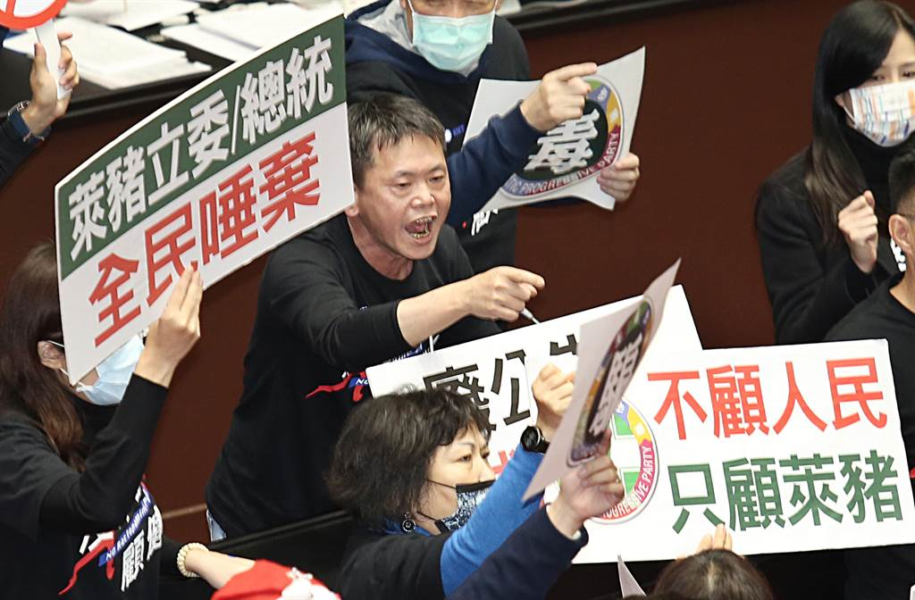 挡不住！台立法机构通过美牛行政命令：30月龄以上牛肉明年1月开放