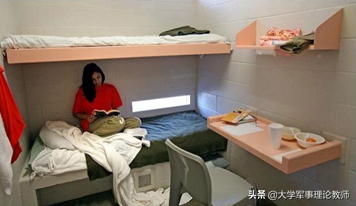 美国的私营监狱：两头通吃，稳赚不赔，做大后竟成上市公司