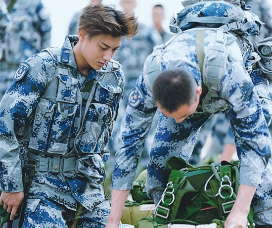 归国四子现状起底：吴亦凡被刑拘，黄子韬、张艺兴、鹿晗又当如何