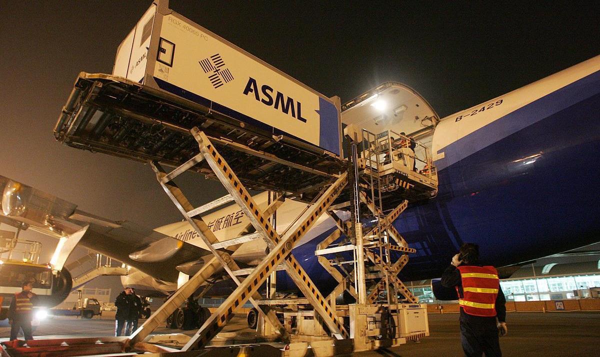 复供光刻机，ASML或别有用心