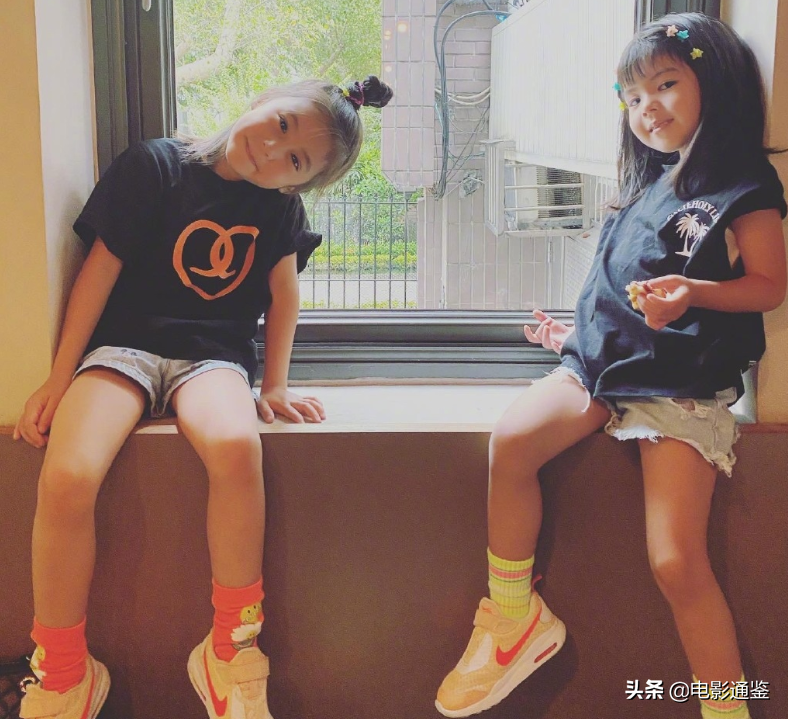 5歲咘咘參加生日趴，鏡頭掃過她的臉，圓臉大眼顏值太可了