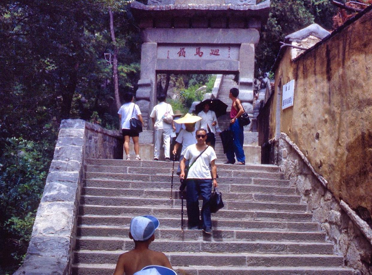 老照片：1983年的山東泰山，這才是原汁原味的泰山景觀