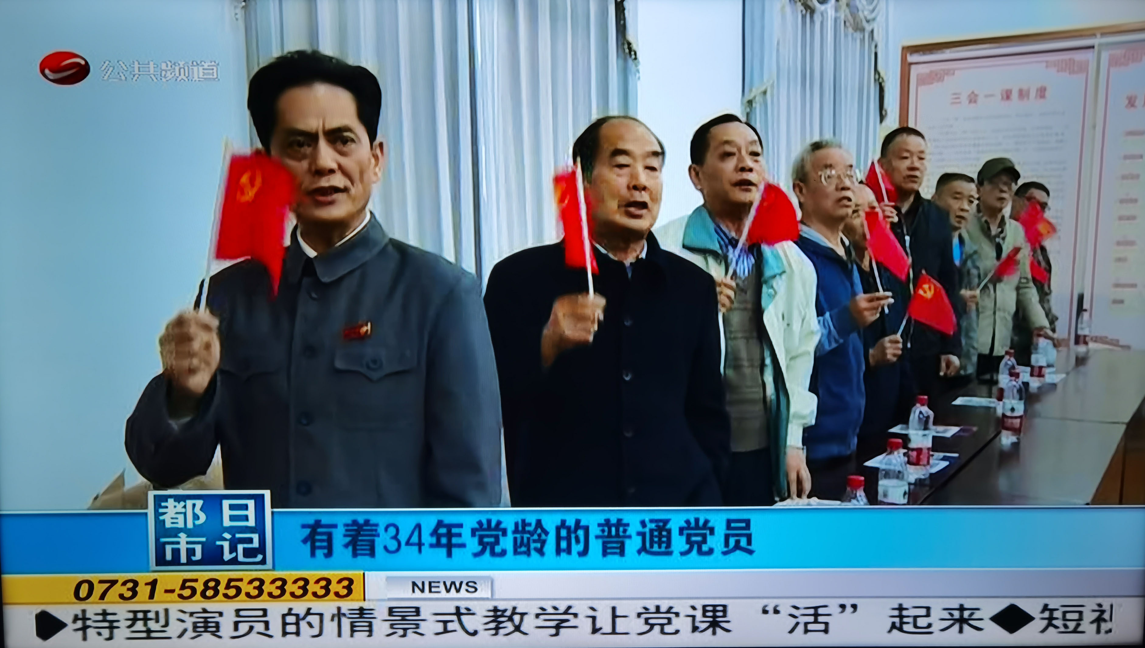 红色文化宣传传承人李宁走进社区讲党史故事备受欢迎