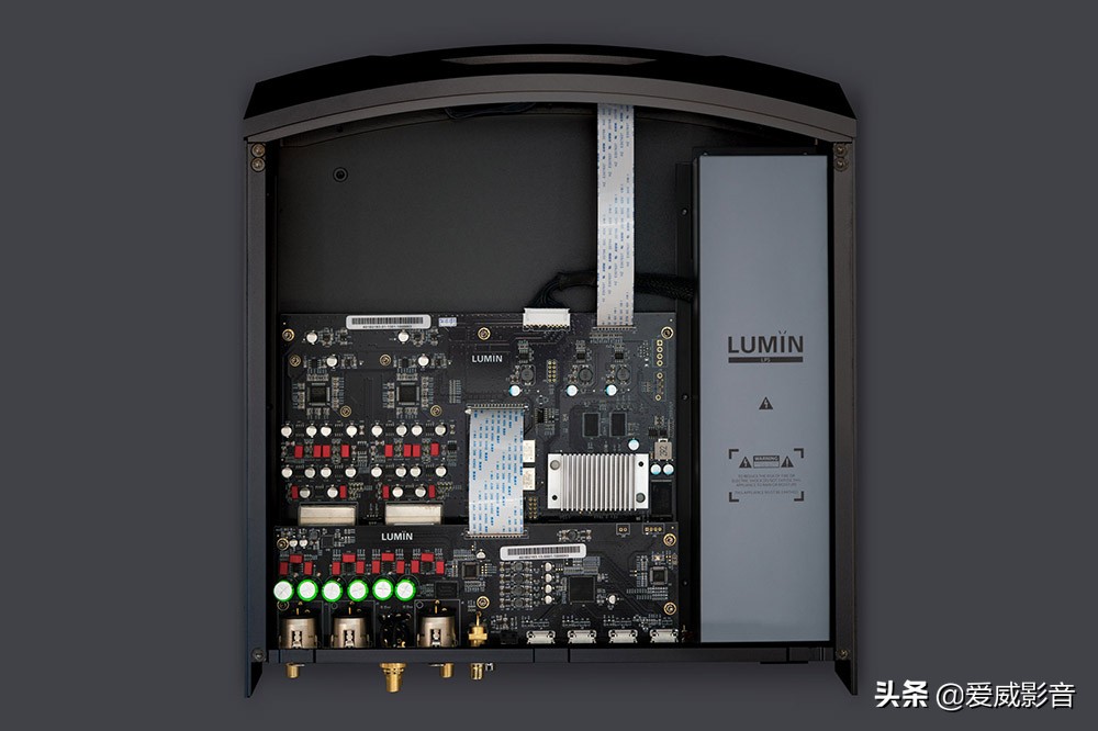 Equipped with Leedh Processing audio control Lumin P1 streaming player iNEWS