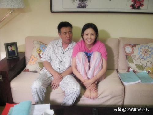 著名演员于和伟 他的老婆宋林静 看他们甜蜜样子