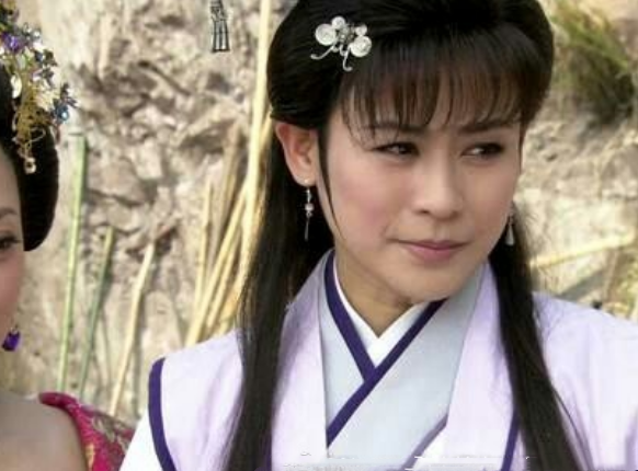 一把年纪还演少女，赵丽颖演13岁周翡，刘晓庆