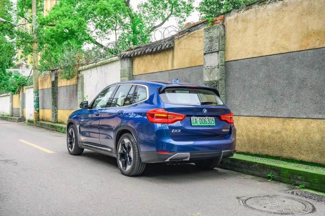 宁缺毋滥—试驾宝马iX3