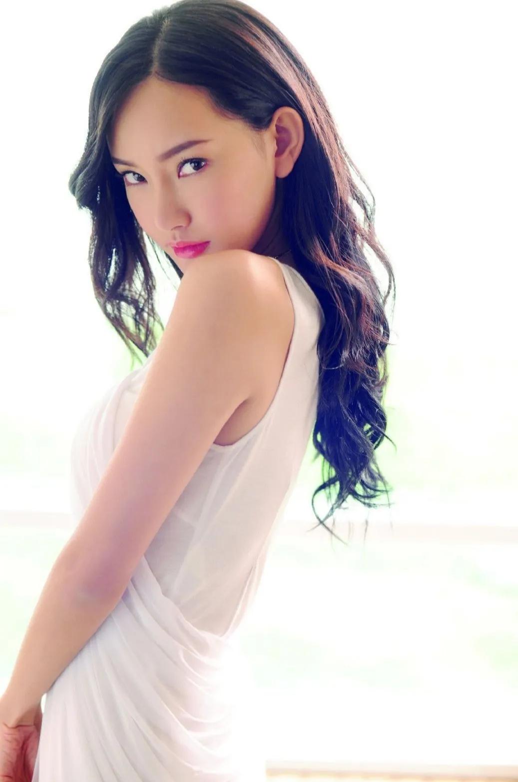 Actress Tong Fei, who has worked with director Wang Jing many times