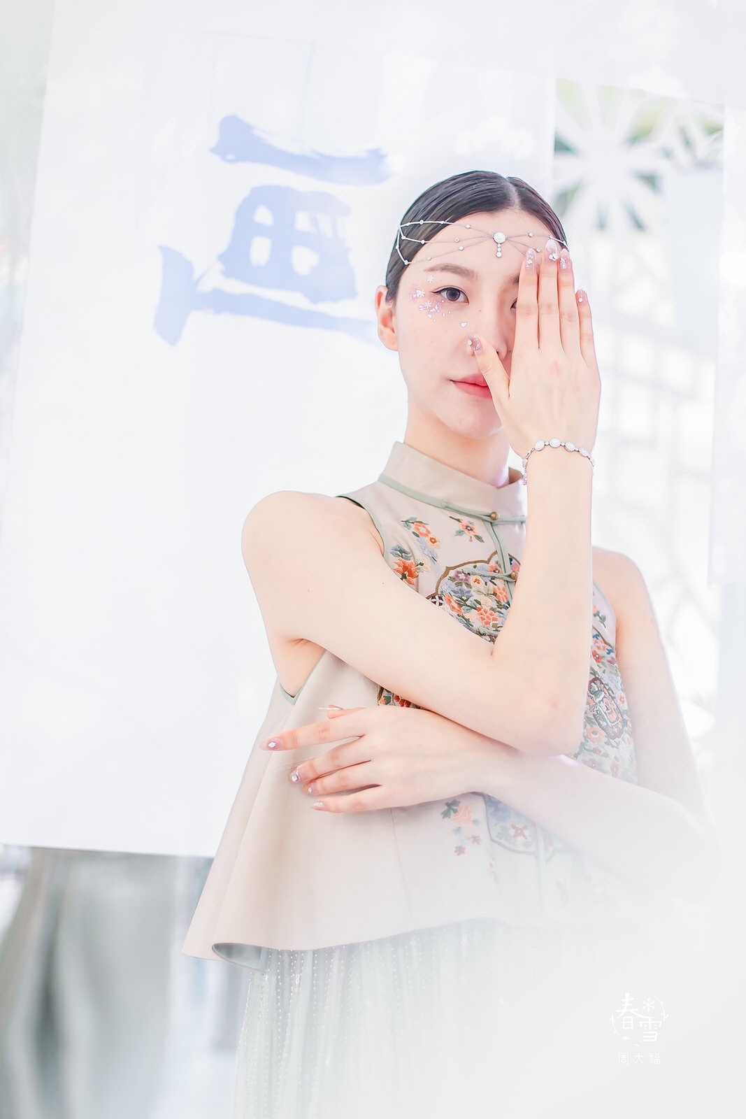 林允出席周大福春雪新品发布会，解码今秋最美时尚