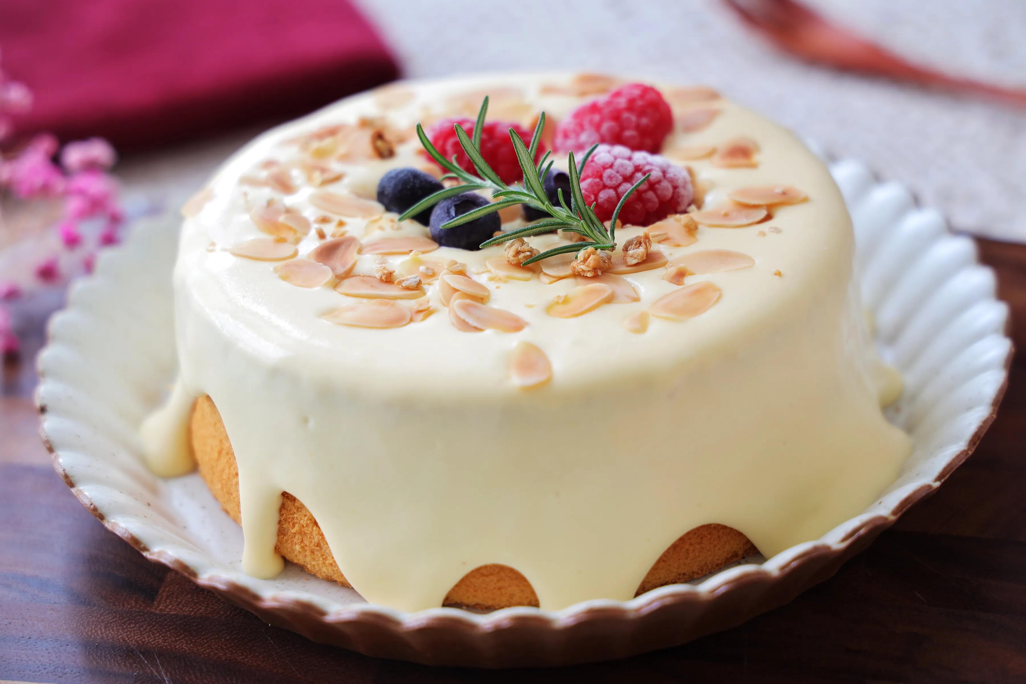 粉絲朋友點名要的網紅爆漿蛋糕，切第一塊的時候太治愈，味道超讚