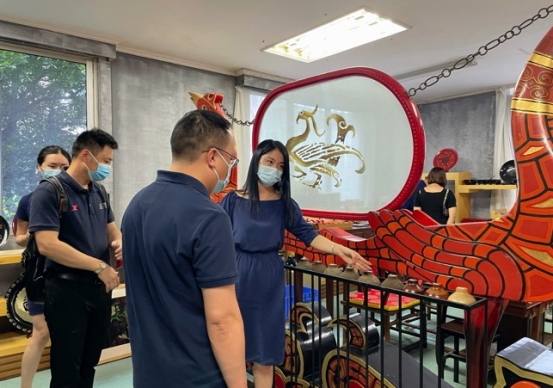 四川成都：传播天府文化 三大“非遗”产品借力大运振翅飞翔