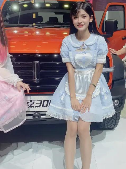 Well known Female Coser dog Head Loli Released Herself Suspected Of Posting Indecent Videos 