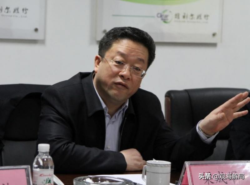 “大肆卖官鬻爵”的市委原书记受审 其搭档曾被指“五毒俱全”