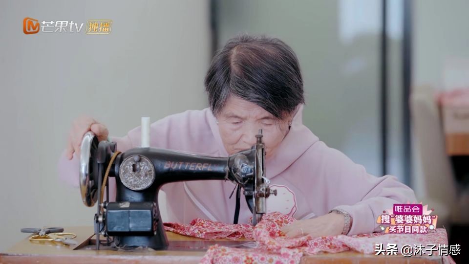 黄圣依的婆婆被网友夸赞，看完她做的这些事，我明白了
