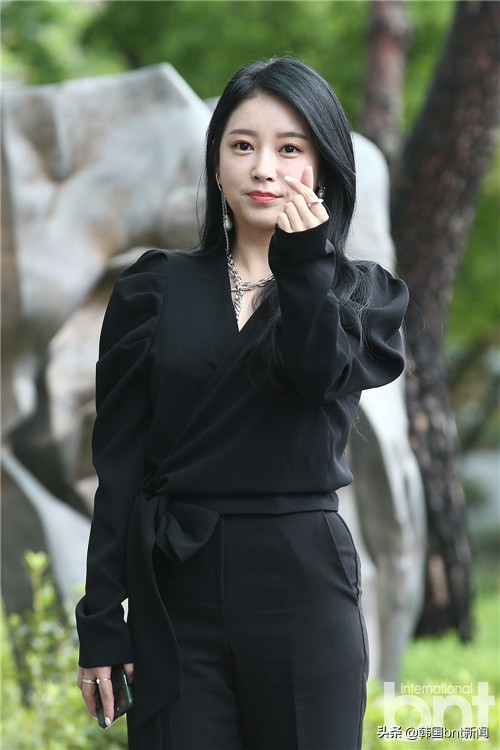 朴昭妍×金浩仲为录制综艺《黄金渔场之Radio St