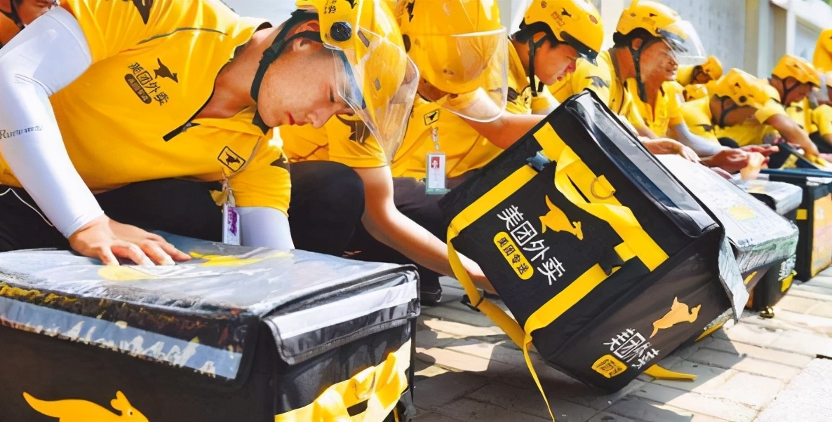 一女子点外卖差评后被批捕，差评聊天记录曝光