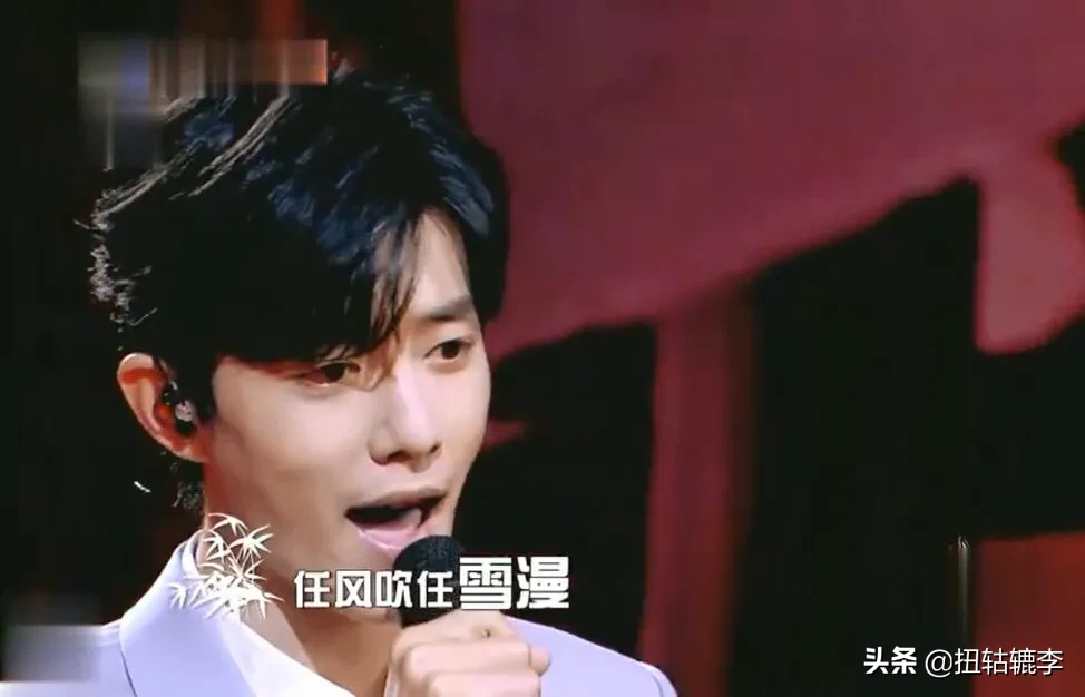 肖战致敬最美医护人员，再次演唱《竹石》，万物向往，爱有力量