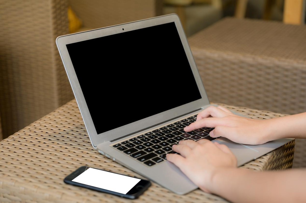 Is the laptop getting too hot?13 super practical cooling tips, you know