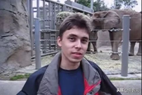 谷歌的20岁有点焦头烂额，40图看透20年