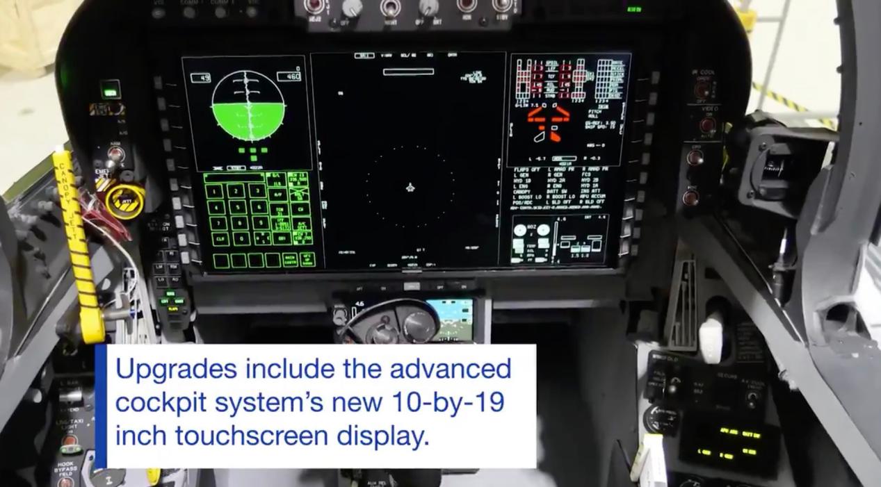 终极大黄蜂！美军再获新型舰载机，某些方面比